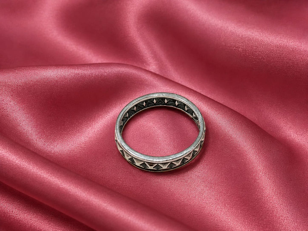 Kritharth Jewels Geometric Heritage Silver Band Ring
