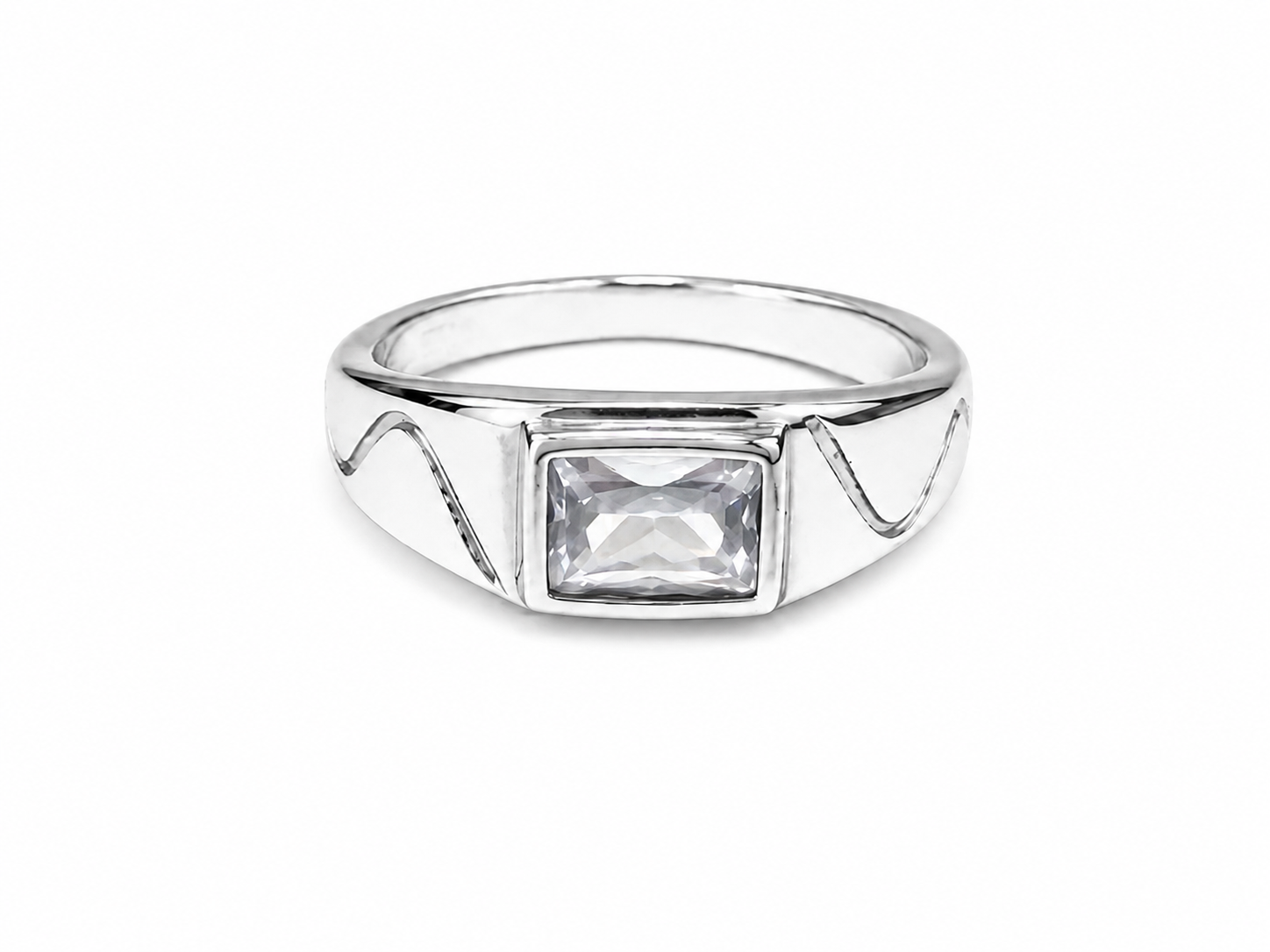 Kritharth Jewels Sterling Silver Geometric Crystal Ring (S925)